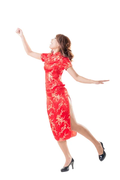 Donna cinese vestito tradizionale cheongsam — Foto Stock