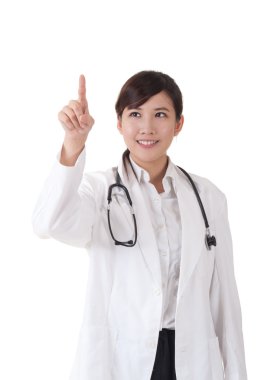 Asyalı doktor düğmesine basın