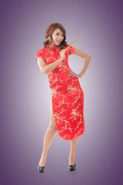 Chinese vrouw jurk traditionele cheongsam — Stockfoto