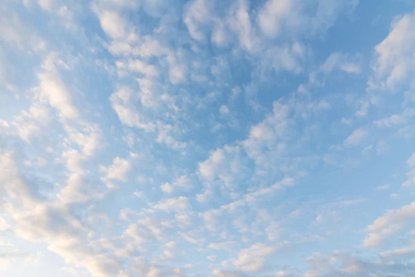 空の上に雲します。 — ストック写真