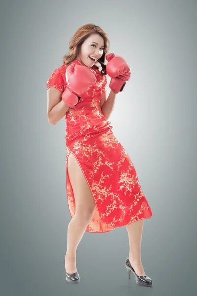 Fighting Chinese woman — Stock Photo, Image