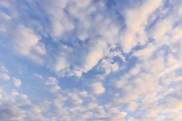 Nuvem sobre o céu — Fotografia de Stock