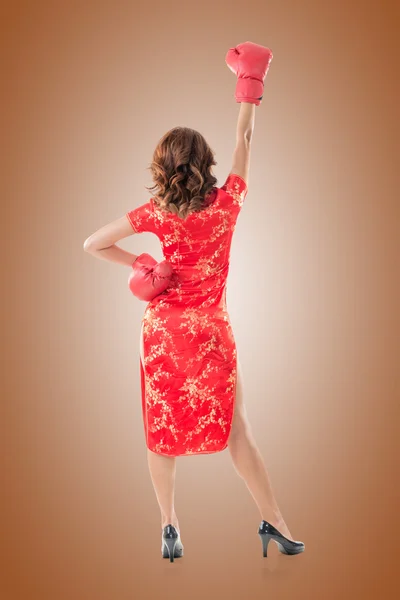 Chinese vrouw jurk traditionele cheongsam — Stockfoto