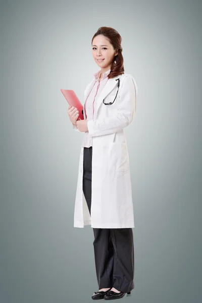 Friendly Asian doctor — Stock Photo, Image