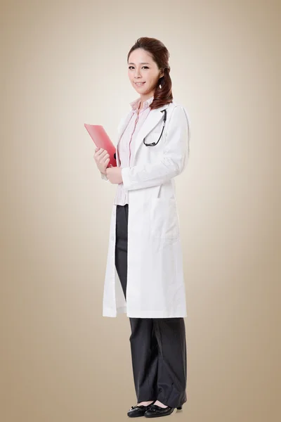 Amigável asiático médico — Fotografia de Stock