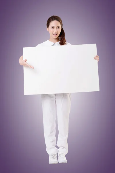 Nurse with blank board — Stock Photo, Image