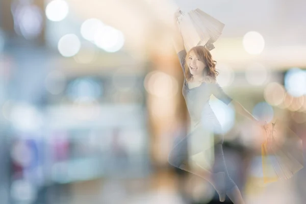 Mulher de compras — Fotografia de Stock