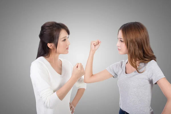 Due donne che litigano — Foto Stock