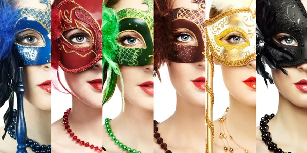 Vrouw in mysterieuze Venetiaanse masker — Stockfoto