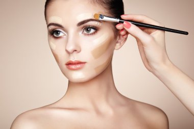 makyaj sanatçısı skintone geçerlidir