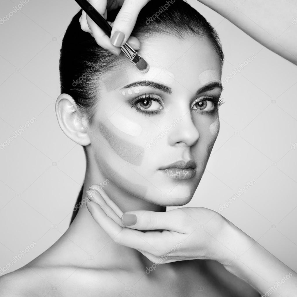 Makeup Artist Applies Skintone Stock Photo Heckmannoleg 80959536 makeup-artist-bio-sample-235wvanburenstfloorplans