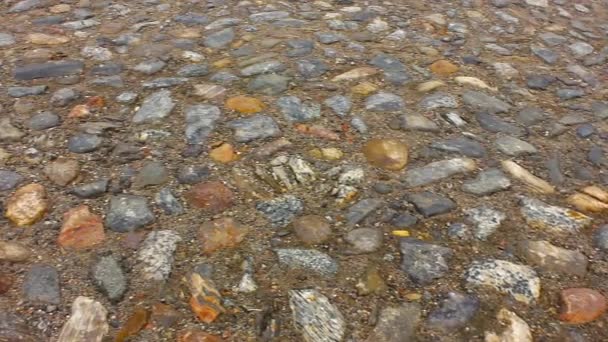 Pierre brute pavée ancienne route sous les pieds 