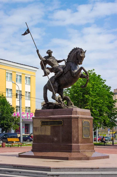 Ivanovo Russia Luglio 2013 Statua Equestre San Giorgio Sulla Piazza — Foto Stock