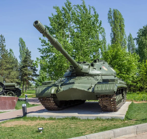 ニジニ ノヴゴロド ロシア 2021年5月17日 ソ連重戦車T 10M ノヴゴロドでの展覧会 機器は良好な状態で 展覧会は一年中開いています — ストック写真