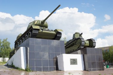 t-34 tank ve ilk Rus Sovyet tank