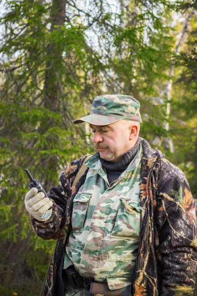 Huntsman includes a radio to talk — Stock Photo, Image