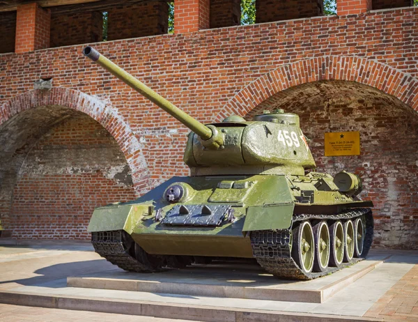 Tanque soviético T-34, exposição ao ar livre, N.Novgorod, Rússia — Fotografia de Stock