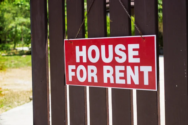 Announcement for rent houses on the fence — Stock Photo, Image