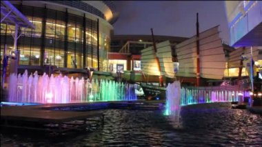 patong, jungceylon alışveriş merkezinde güzel çeşmeler