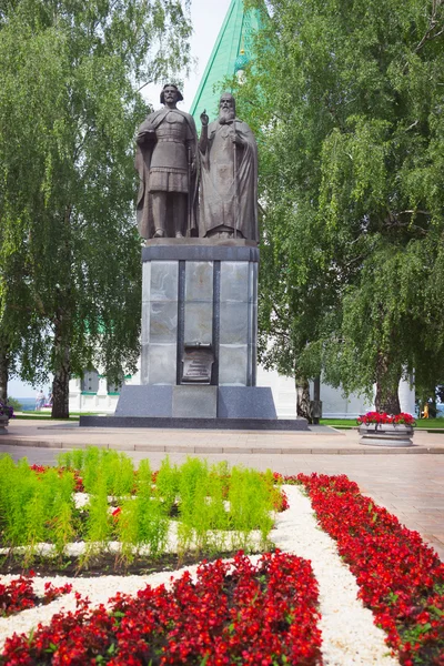 Monument to Saint Prince George Vsevolodovich and his spiritual — Stock Photo, Image