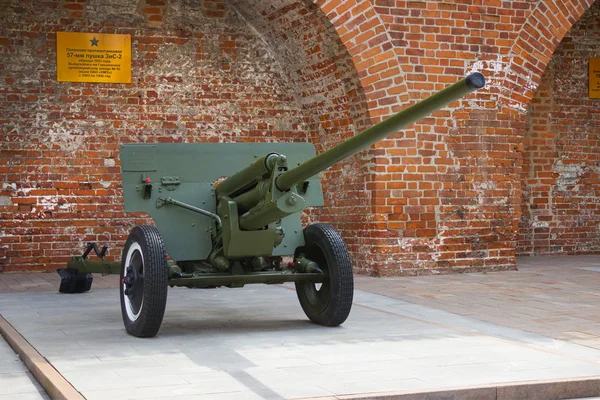 Pistola anticarro 57 mm ZIS-2 durante la seconda guerra mondiale ex — Foto Stock