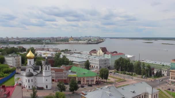 Összefolyásánál a Volga és az Oka. Nyizsnyij Novgorod. Oroszország — Stock videók
