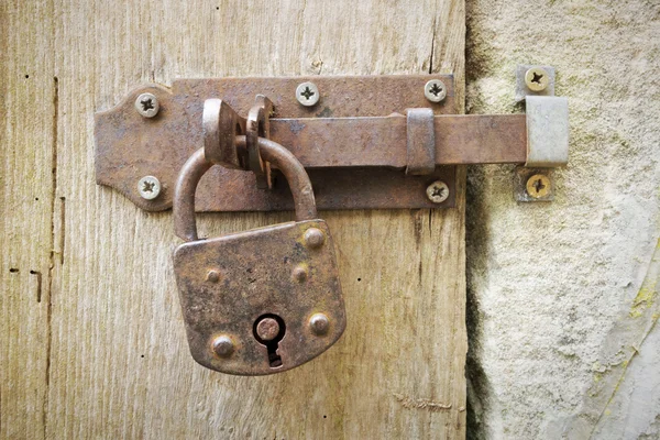 生锈的旧锁 — 图库照片