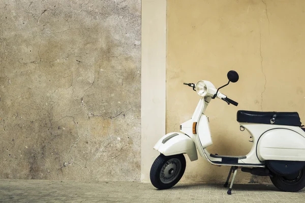 Oude scooter in Italië — Stockfoto