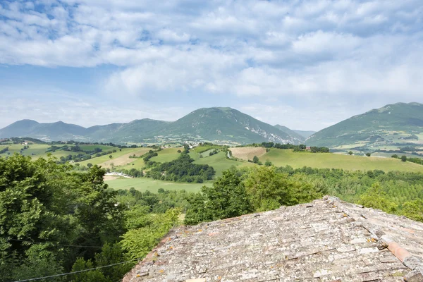 Panoramatickou krajinu Marche — Stock fotografie