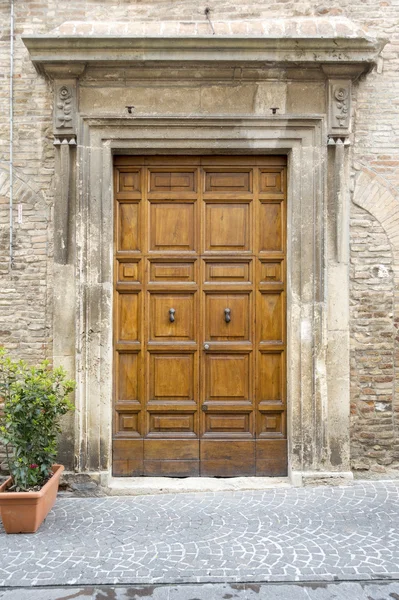 Italian entrance door — Stock Photo, Image