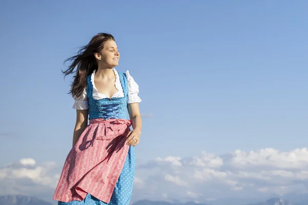 Young woman in bavarian traditional dress — Stock Photo, Image