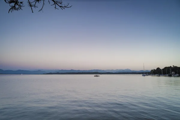 Starnberg-tavon Tutzing — Stock Fotó