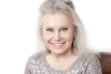 güzel yaşlı kadın