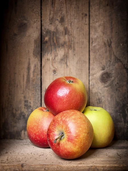 Einige Äpfel — Stockfoto