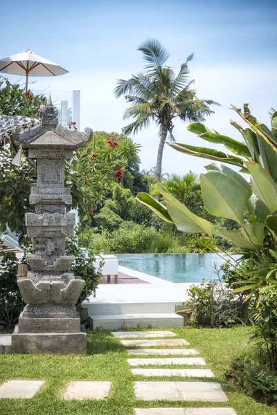 Piscina al aire libre — Foto de Stock