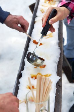 Akçaağaç toffee şeker shack at