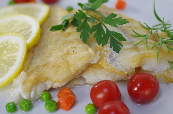 Stekt torsk fiskfilé — Stockfoto