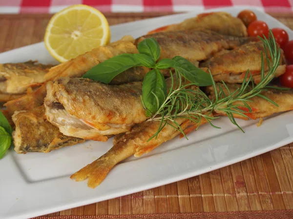 Pesce fritto — Foto Stock