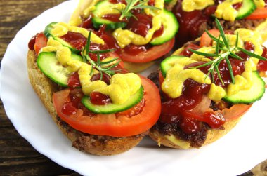 etli iştah açıcı sandviç 