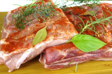 pişmemiş domuz pastırması 