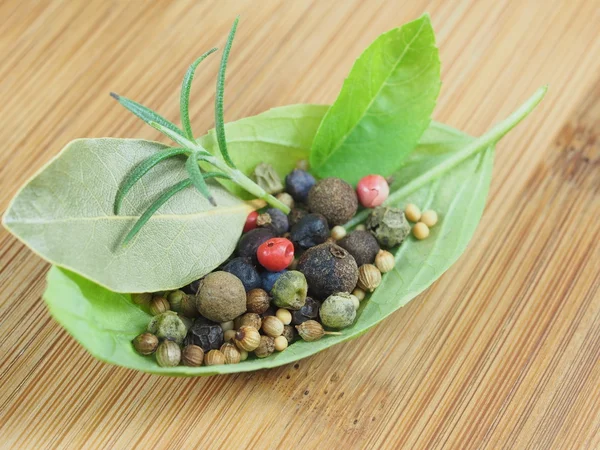 Basil's leaf with spices — Stock Photo, Image