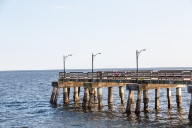 Eski ahşap iskele deniz altı