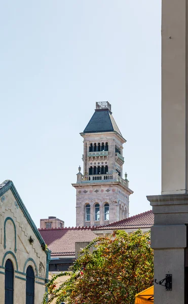 Zdobené Marble Tower v Savannah — Stock fotografie