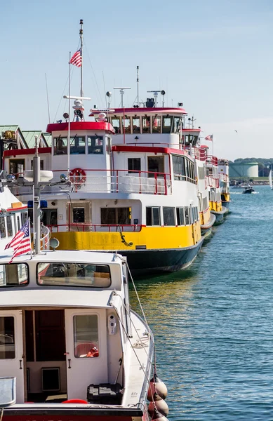 Ferries Lined up bij Portland Dock — Stockfoto