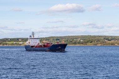 Tanker geçmiş Shore Kanada gezinme