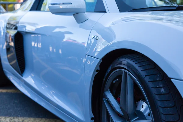 Une Lamborghini bleue — Photo