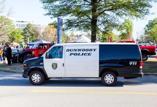 Dunwoody Polizeitransporter bei Autoshow — Stockfoto