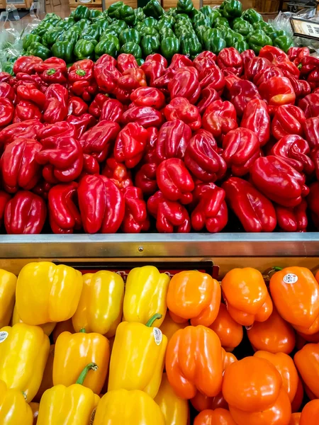 Yellow Orange Red and Green Peppers — Stock Photo, Image