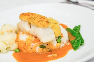 Pirinç pişmiş balık