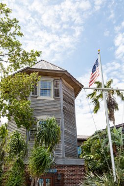 Marina 'daki Eski Deniz Binası